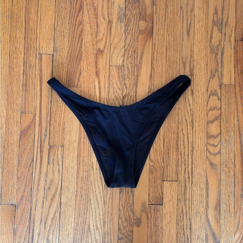Skims TANGA BIKINI BOTTOM